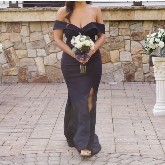 Simply gorgeous, navy blue size 8 evening gown - Picture 2 of 6